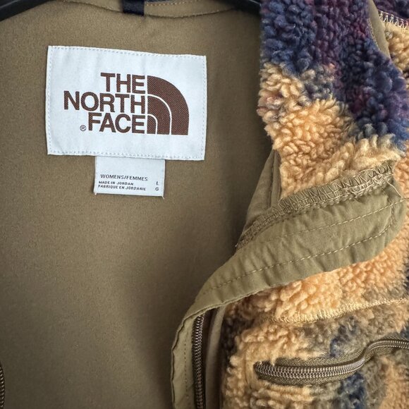 North Face Fleece Jacket - Picture 2 of 3